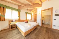 Alpine Mugon Hotel - Balkon