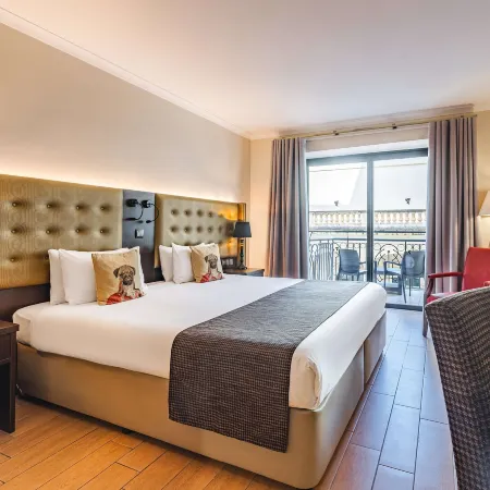 AX The Victoria Hotel