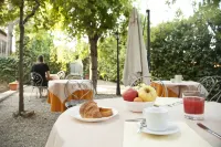 Hotel Villa Porta All'Arco - Lemmikkieläimet sallittu