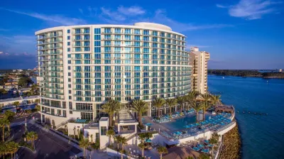 Opal Sands Hotel dekat Sand Key Park