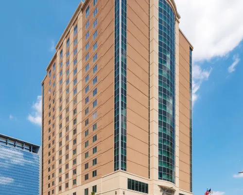 يمباسي سويتس باي هيلتون هيوستون داون تاون كونفينشن سنتر Hotels near محطة ماك غوين