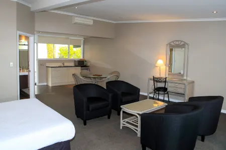 The Avenue Отели в г. Уонгануи