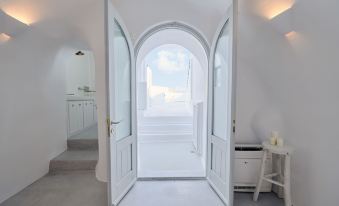 Cave Suite Oia