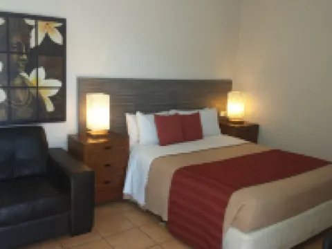 Mid City Motor Inn Hotels in Gladstone Central