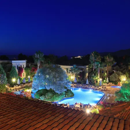 Zeytinada Hotel