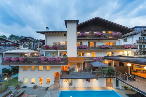 Hotel Berghang Hotels in Tires