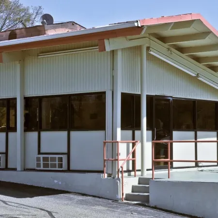 Village Inn