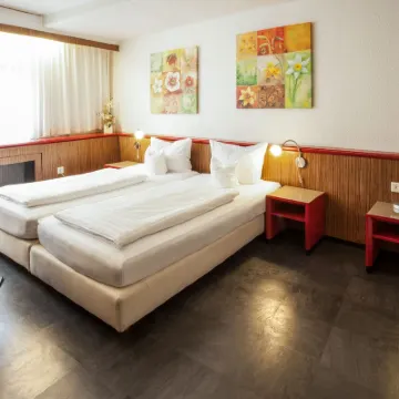 Trip Inn Hotel Ariane Hotel berhampiran Roman-Germanic Museum