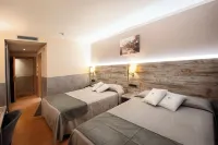 Hotel Palau de Girona فنادق في Cornella del Terri