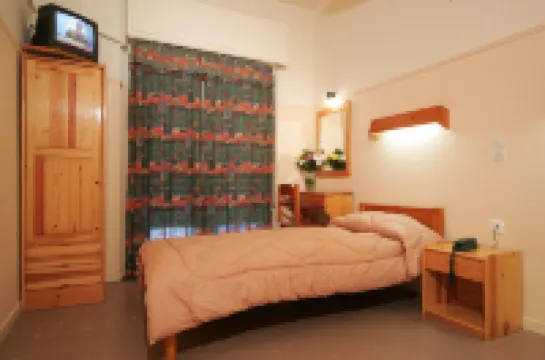 Alma Hotels in Omonia