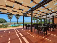 Meia Praia Lagos - Beach Club Apartments - Breakfast