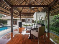 Kayumanis Ubud Private Villa & Spa Hotels near Blanco Museum