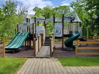 Grand Bear Resort at Starved Rock - parking