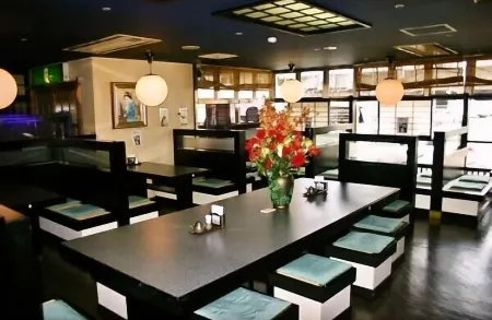 Central Hotel Toride Отели рядом со станцией Inzai-Makinohara Railway Station