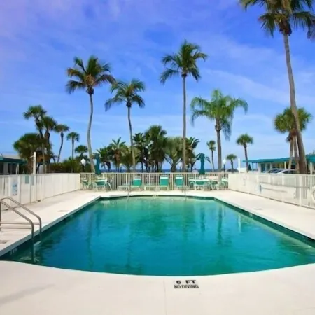 Sea Club I