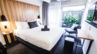 No. 9 Hotel Hotels near New World Stonefields
