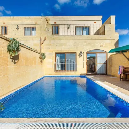 Villa Ta Debora Sleeps 7 with Pool