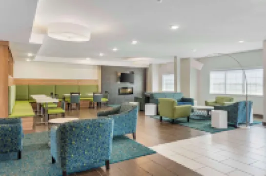 Microtel Inn & Suites by Wyndham Limon