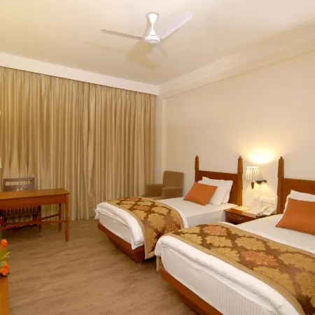 Chanakya Bnr Hotel