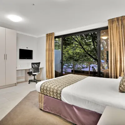 Carlton Lygon Lodge - Close to Melbourne Uni Hotels near Lygon Street