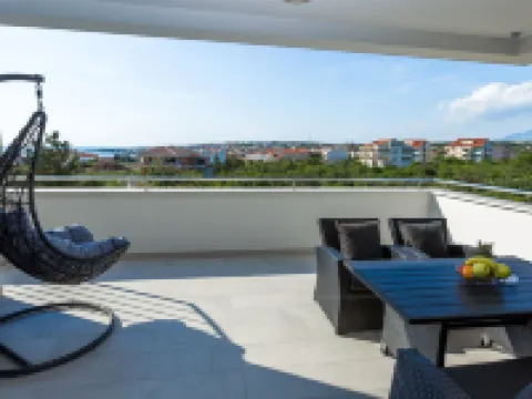 Apartments & Rooms Villa Casia Hotels in Novalja