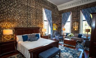 East Bay Inn, Historic Inns of Savannah Collection