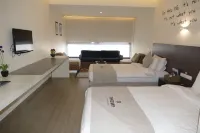 فندق ثري او ناين