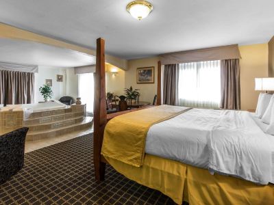 Quality Inn & Suites Silverthorne - Copper Mountain