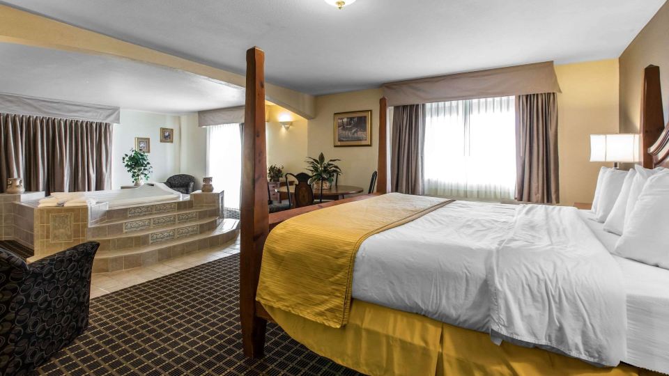 Quality Inn & Suites Silverthorne - Copper Mountain