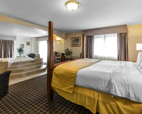 Quality Inn & Suites Silverthorne - Copper Mountain Hotels in Silverthorne