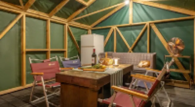 加平東班84露營&泳池別墅