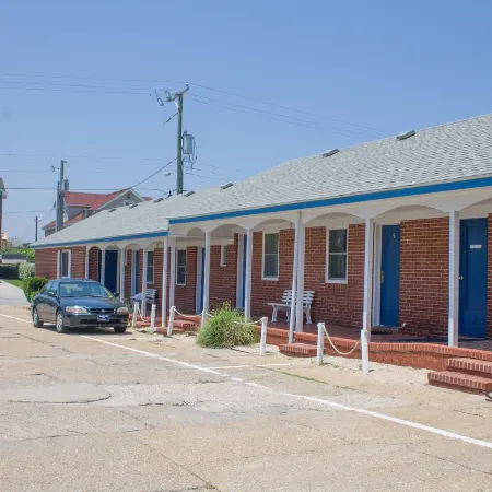 Colonial Inn