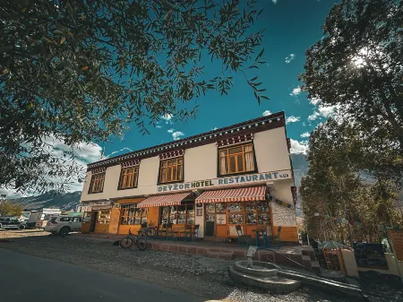 Hotel Deyzor