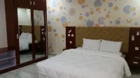 Eifell's Hotel's