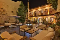 Aja Cappadocia Cave Hotel فنادق في Sivritas Mahallesi