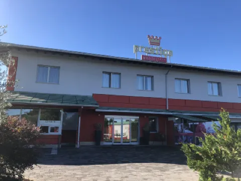 Hotel Motel Prestige Hotels near Marche Metro Station