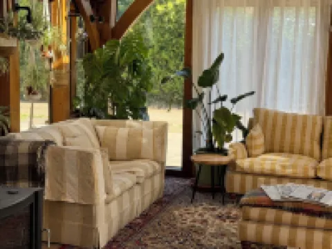 Heathrow Cottages B&B Hotels in Stanwell