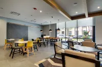 Hyatt House Chicago/Evanston - breakfast