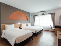 CLAY UDONTHANI Hotels near Clock Tower Roundabout
