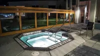 Grey Eagle Resort - spa