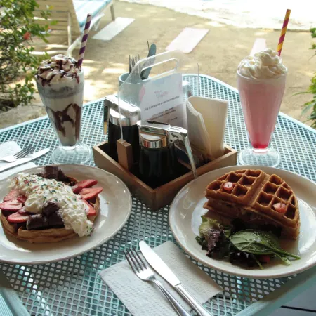 Chez Waffle Hotel