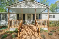 Charming 3-bedroom house on Big Water in Sparta