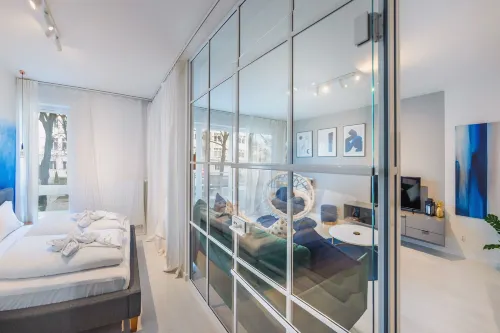 Riverfront Gdańsk, Sun & Snow