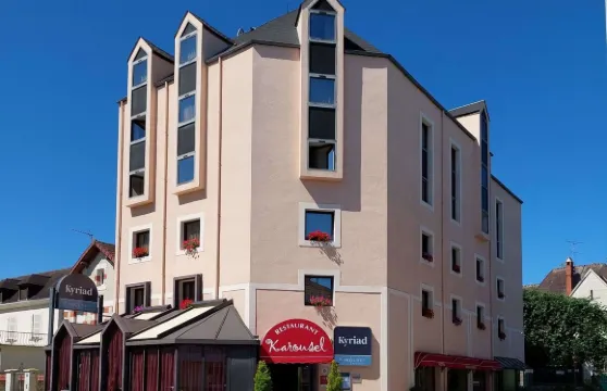 基里亞德酒店-內韋爾中心