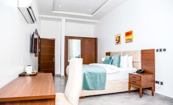 Stratton 38 Asokoro