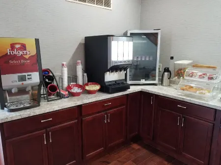 AArtpark Hotel Inn at Lewsiton