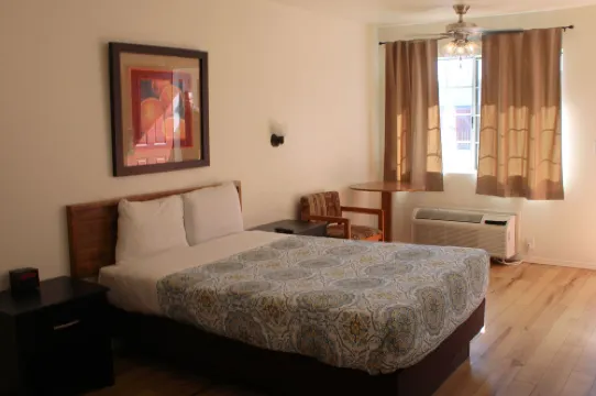 河別墅大飯店 布爾黑特市住宿飯店