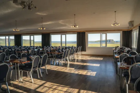 Hótel Dyrhólaey Отели в г. Вик