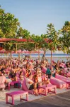 PinkCoco Gili Trawangan - Constant Surprises & for Cool Adults Only