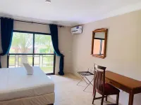 Seafront Residences Hotels in Kombo North
